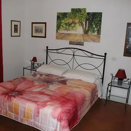 Lilia By Let Bed & Breakfast Siena