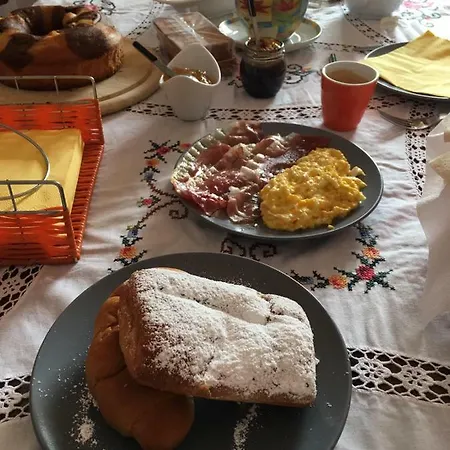 Bed & Breakfast Lilia By Let Siena