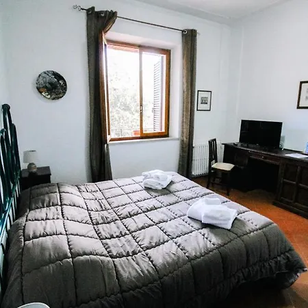 Bed & Breakfast Lilia By Let Siena