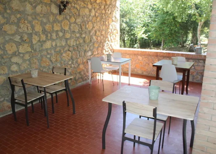 Lilia By Let Bed & Breakfast 4*