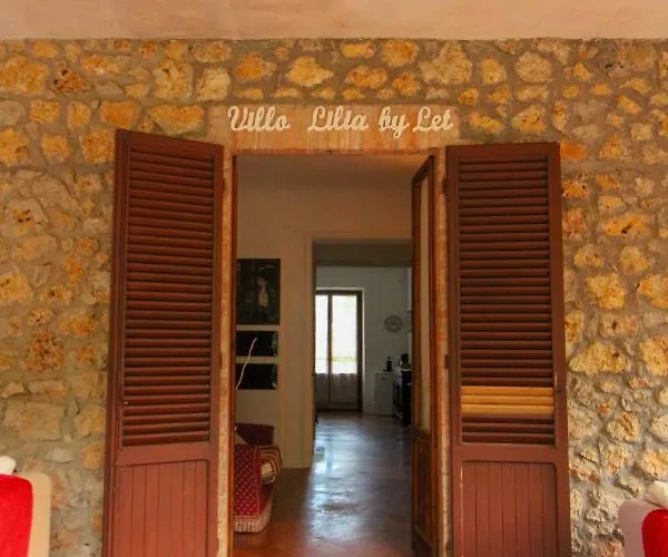 לינה וארוחת בוקר Lilia By Let סיינה