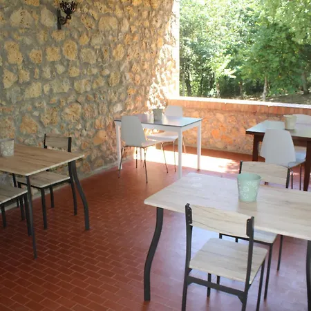 Lilia By Let Bed & Breakfast 4*