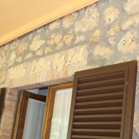 Lilia By Let Bed & Breakfast 4*