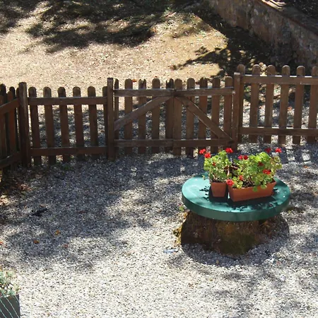 Bed & Breakfast Lilia By Let Siena