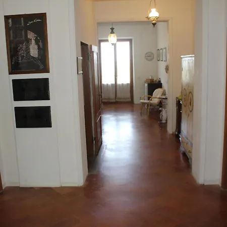 Bed & Breakfast Lilia By Let Siena