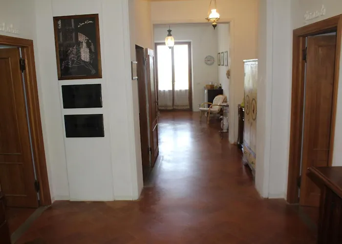 Bed & Breakfast Lilia By Let Siena